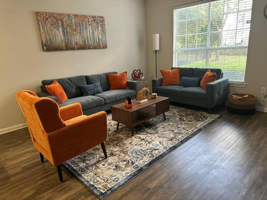Devine Livings At Hermann Park Appartement Houston Buitenkant foto
