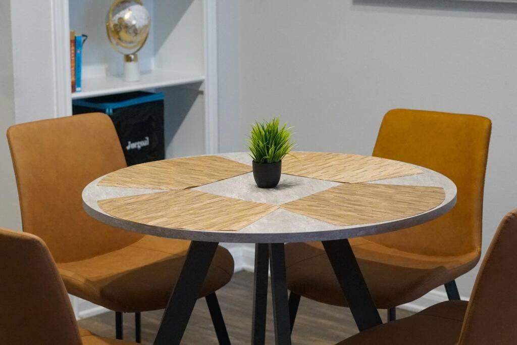 Devine Livings At Hermann Park Appartement Houston Buitenkant foto