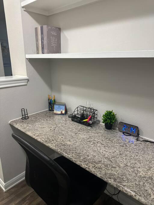 Devine Livings At Hermann Park Appartement Houston Buitenkant foto